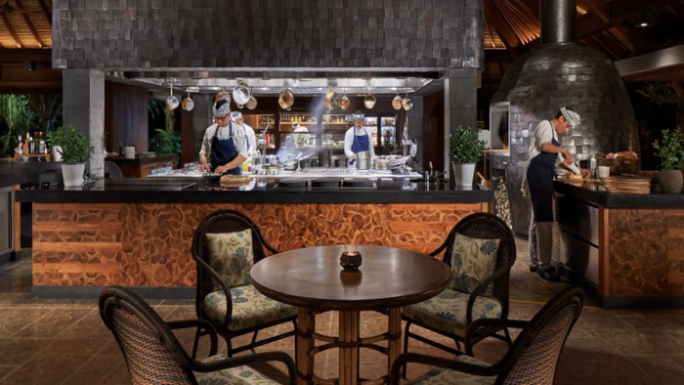 Review Pizzaria Sanur Bali 2026, Pizza Wood Fired dengan View Pantai yang Bikin Ketagihan